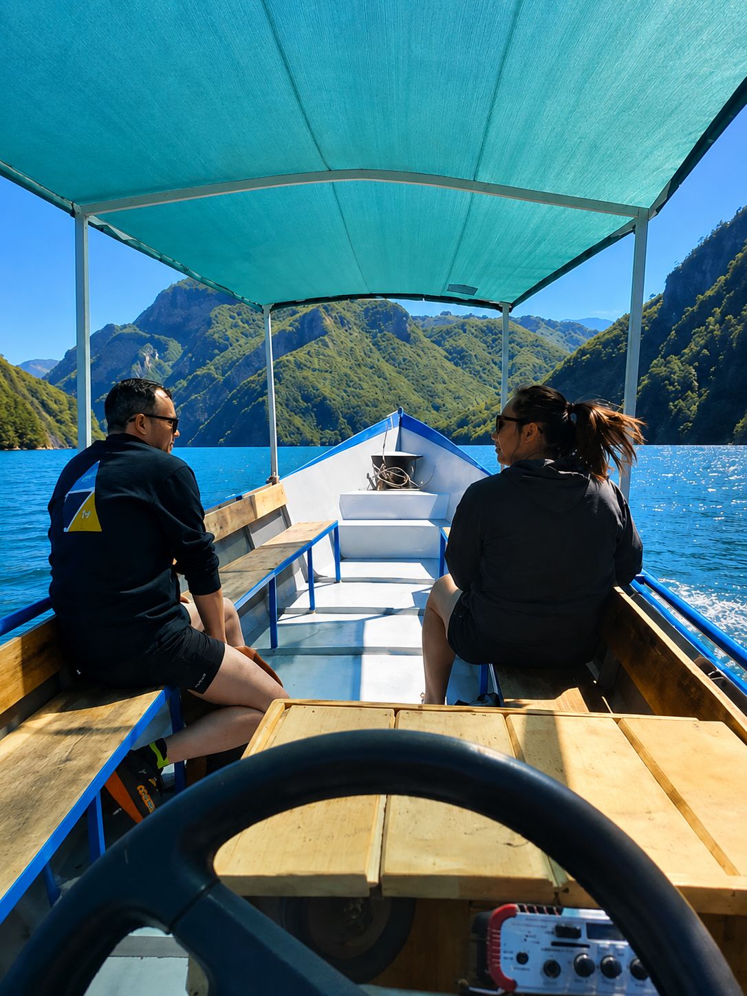 1-Hour Lake Tour