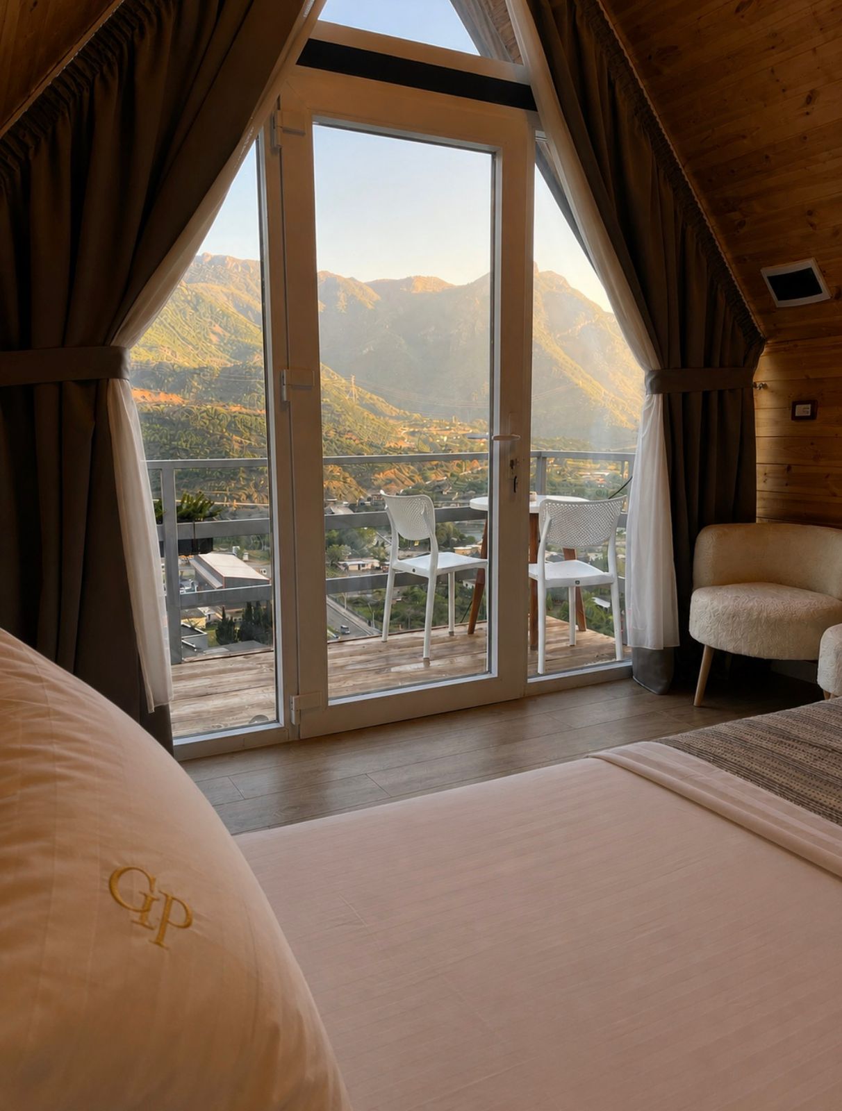 Private balcony with table and Albanian Alps view